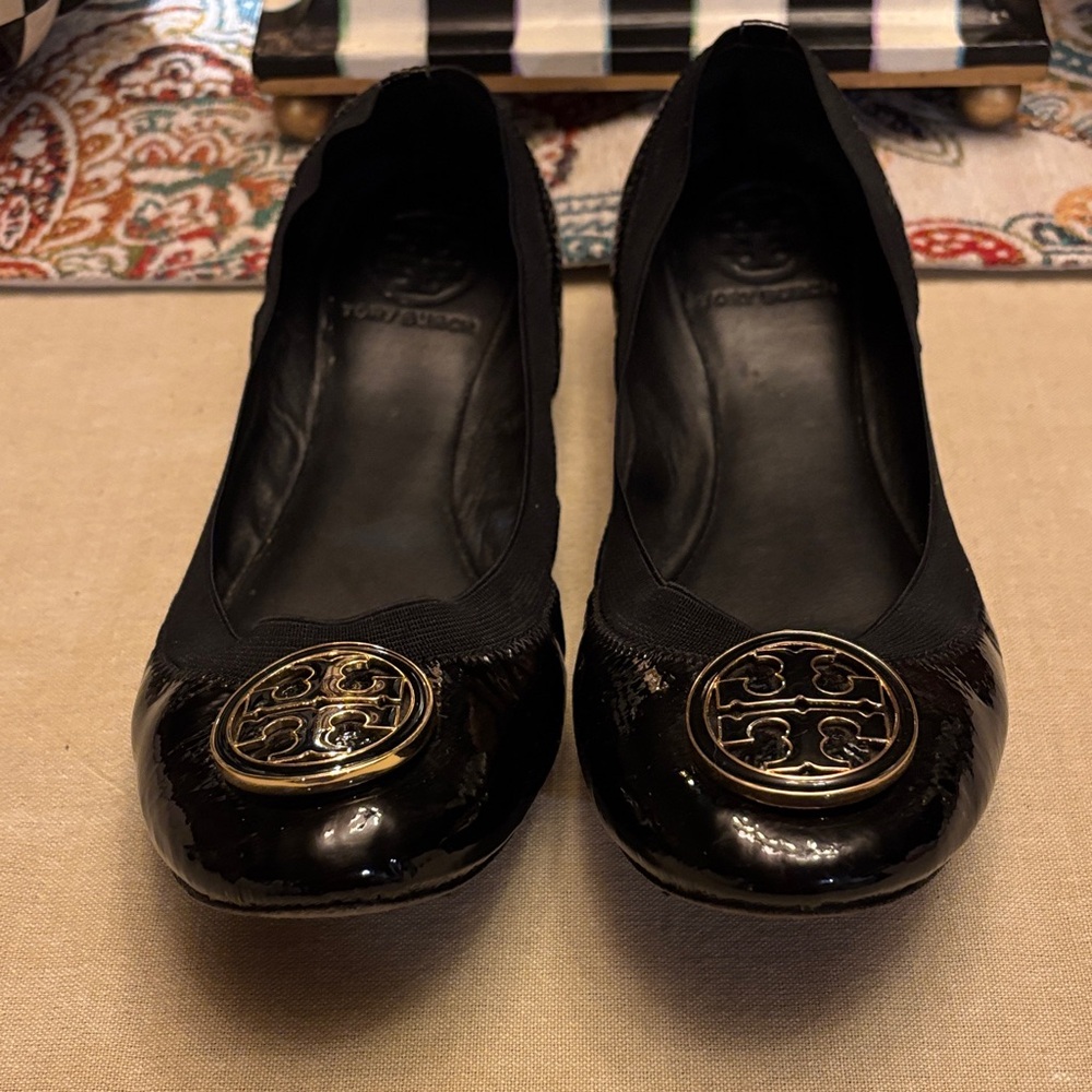 Tory Burch - size 8 black patent leather flats